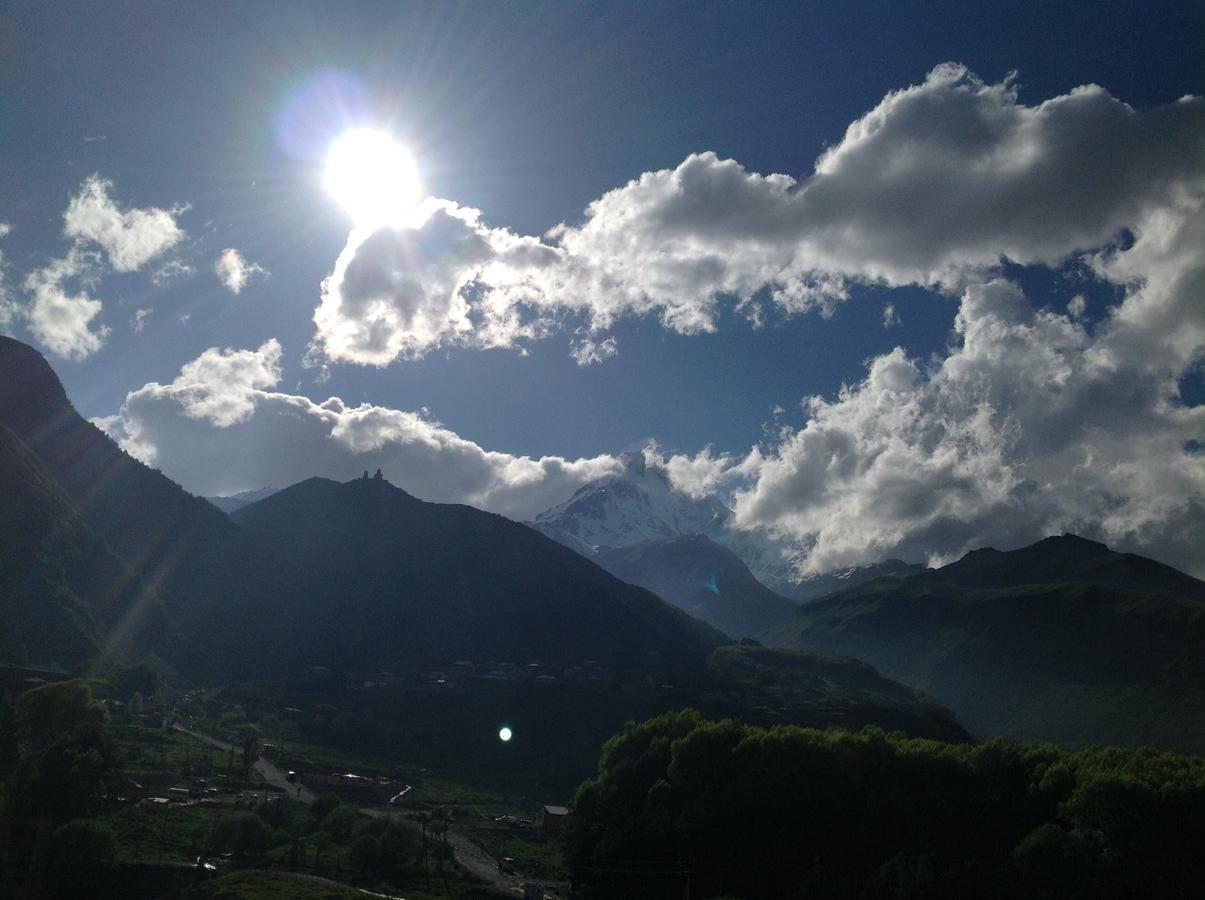 Aia Kazbegi Hotel Exterior photo